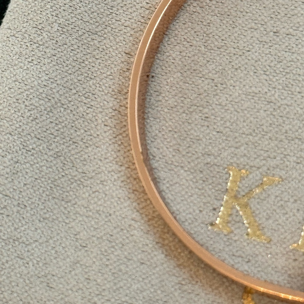 Kendra Scott Elora earrings in rose gold and navy blue dusted glass - Picture 8 of 9